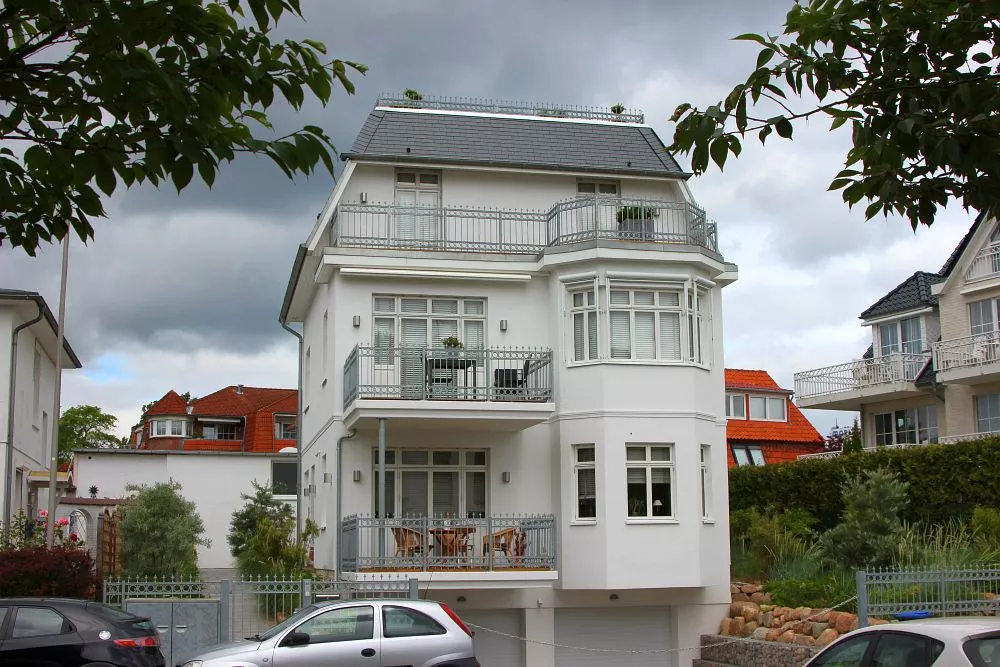 Wiederaufbau eines Einfamilienhauses im Bäderstil